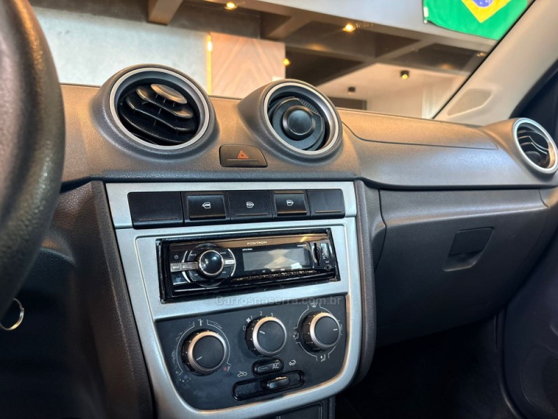 GOL 1.0 MI 8V FLEX 4P MANUAL G.IV - 2013 - CAMPO BOM