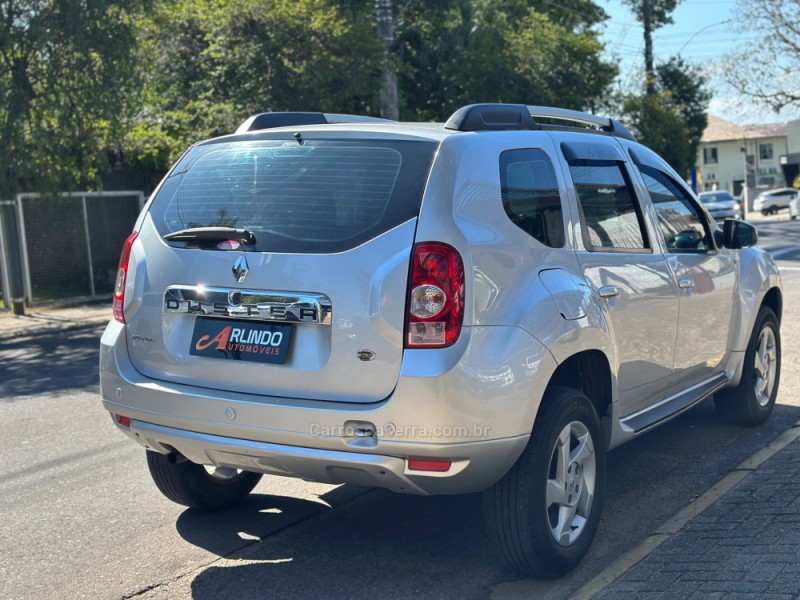 DUSTER 1.6 DYNAMIQUE 4X2 16V FLEX 4P MANUAL - 2013 - PAROBé