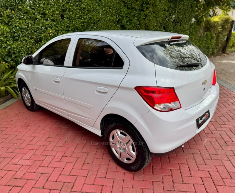 ONIX 1.0 LT 8V FLEX 4P MANUAL - 2014 - ROLANTE