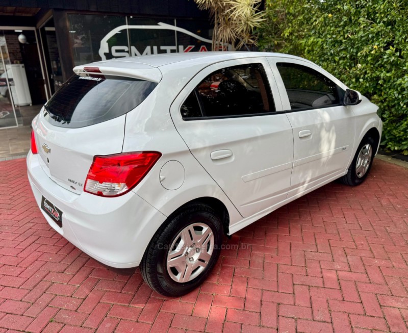 ONIX 1.0 LT 8V FLEX 4P MANUAL - 2014 - ROLANTE