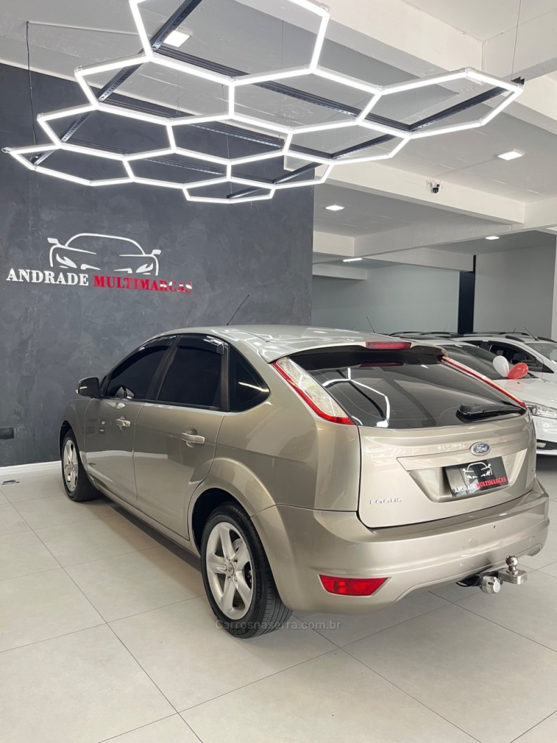 FOCUS 2.0 FC 16V GASOLINA 4P MANUAL - 2009 - CAXIAS DO SUL