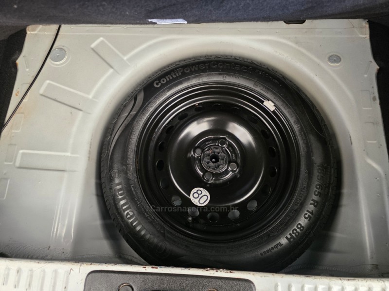 SANDERO 1.6 STEPWAY 8V FLEX 4P MANUAL - 2015 - SAPIRANGA