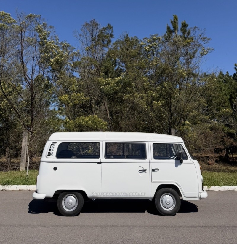 KOMBI 1.4 MI STD 8V FLEX 4P MANUAL - 2008 - BENTO GONçALVES