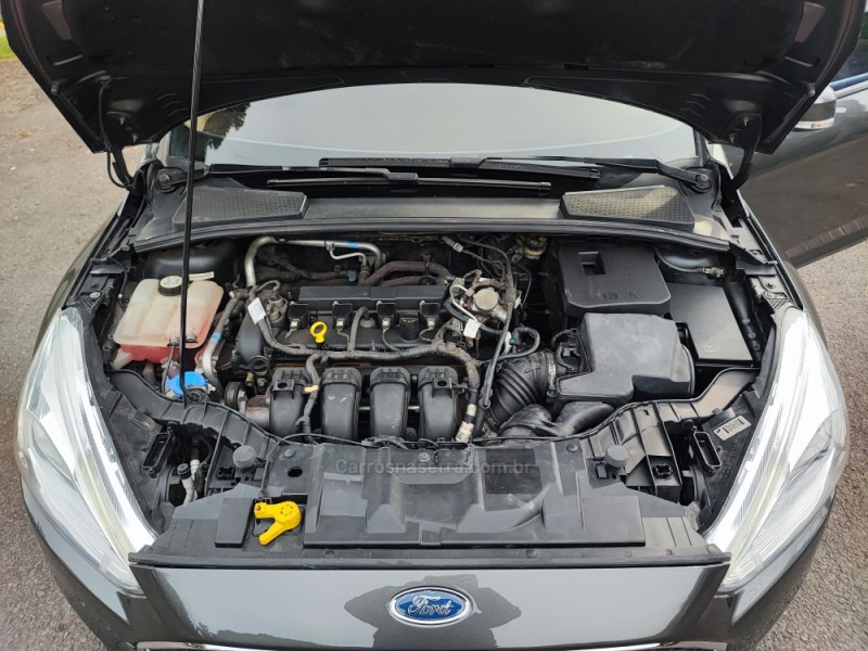 FOCUS 2.0 SE PLUS SEDAN 16V FLEX 4P AUTOMÁTICO - 2017 - FARROUPILHA