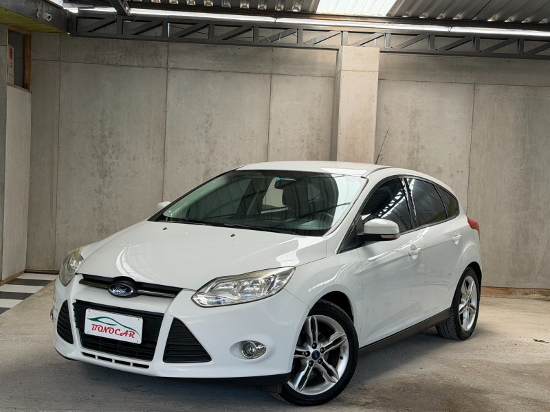 focus 2.0 se plus 16v flex 4p automatico 2015 caxias do sul
