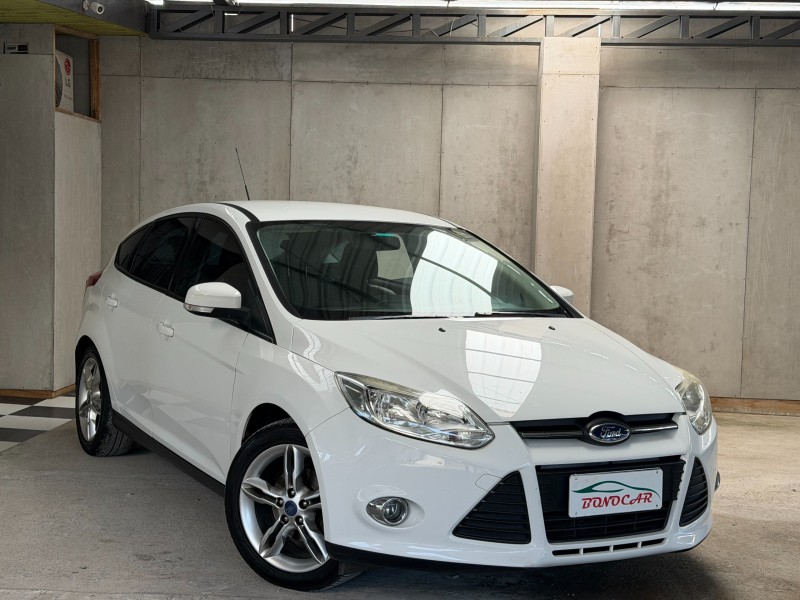 FOCUS 2.0 SE PLUS 16V FLEX 4P AUTOMÁTICO - 2015 - CAXIAS DO SUL