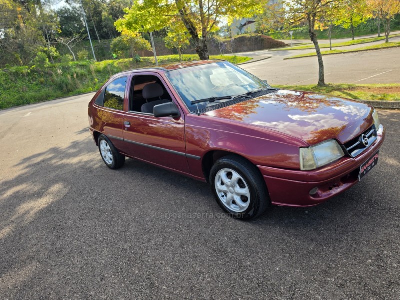 KADETT 1.8 EFI GL 8V GASOLINA 2P MANUAL
