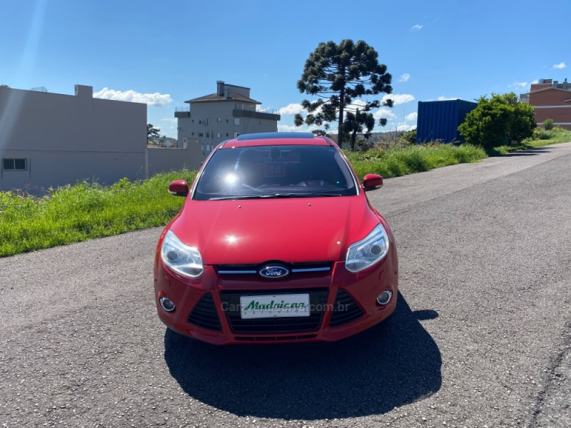 FOCUS 2.0 TITANIUM PLUS HATCH 16V FLEX 4P AUTO - 2014 - FLORES DA CUNHA