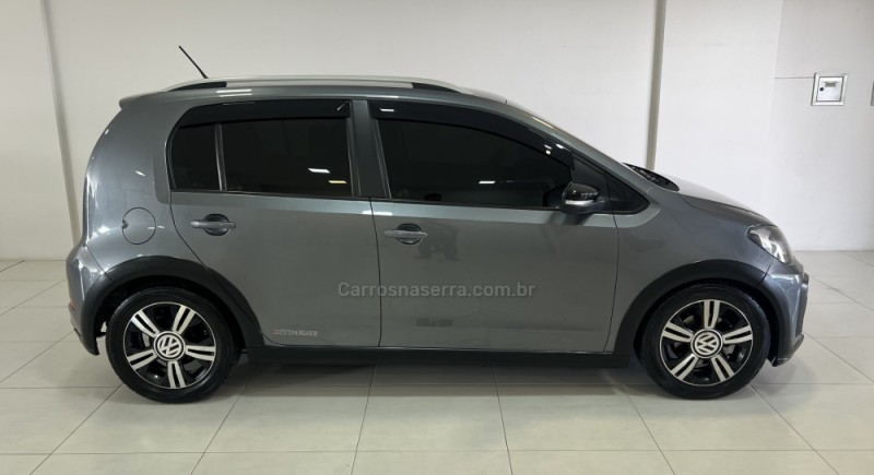 UP 1.0 TSI XTREME UP 12V FLEX 4P MANUAL - 2020 - BENTO GONçALVES