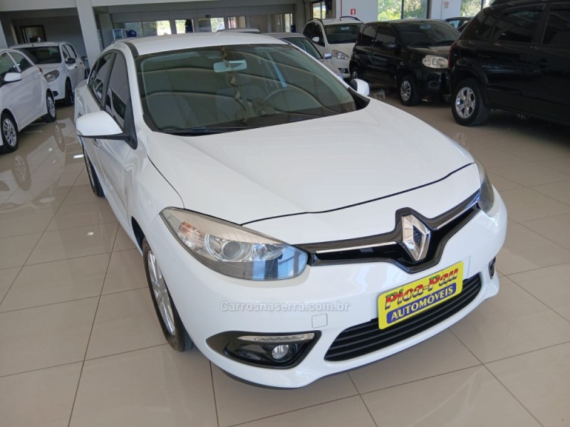 FLUENCE 2.0 DYNAMIQUE 16V FLEX 4P MANUAL - 2015 - NOVA PETRóPOLIS