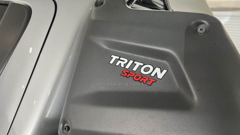L200 TRITON 2.4 16V TURBO DIESEL SPORT HPE TOP CD 4P 4X4 AUTOMÁTICO - 2023 - BENTO GONçALVES