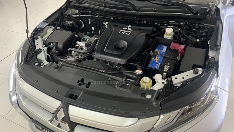 L200 TRITON 2.4 16V TURBO DIESEL SPORT HPE TOP CD 4P 4X4 AUTOMÁTICO - 2023 - BENTO GONçALVES
