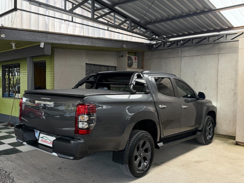 L200 TRITON 2.4 16V TURBO DIESEL SPORT HPE CD 4P 4X4 AUTOMÁTICO - 2025 - CAXIAS DO SUL