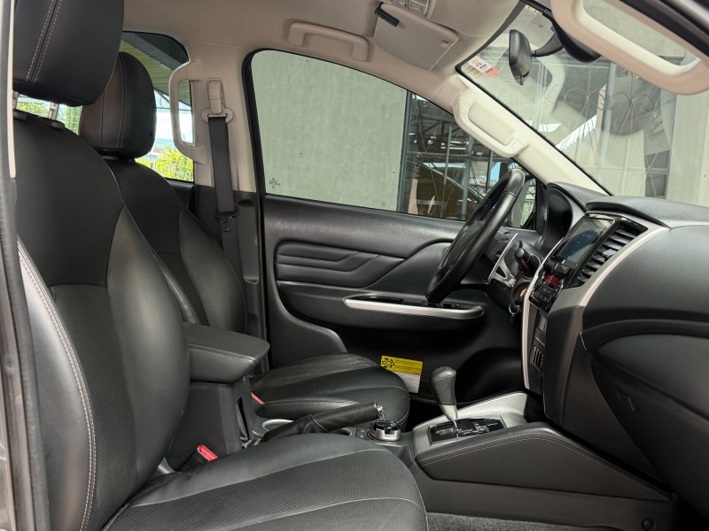L200 TRITON 2.4 16V TURBO DIESEL SPORT HPE CD 4P 4X4 AUTOMÁTICO - 2025 - CAXIAS DO SUL