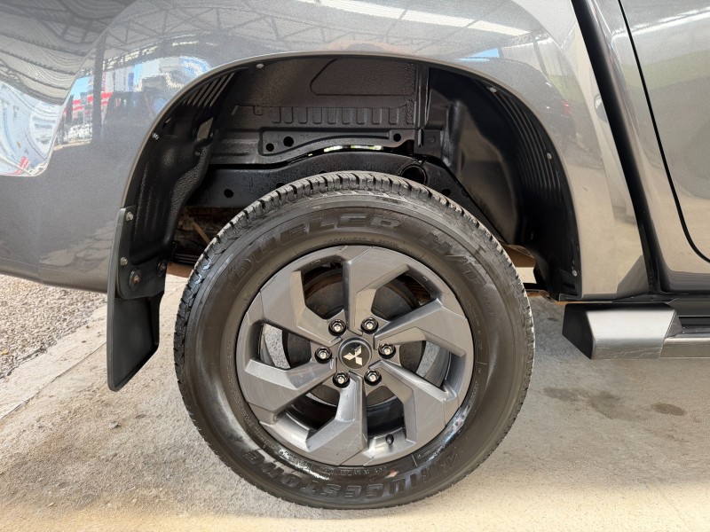 L200 TRITON 2.4 16V TURBO DIESEL SPORT HPE CD 4P 4X4 AUTOMÁTICO - 2025 - CAXIAS DO SUL