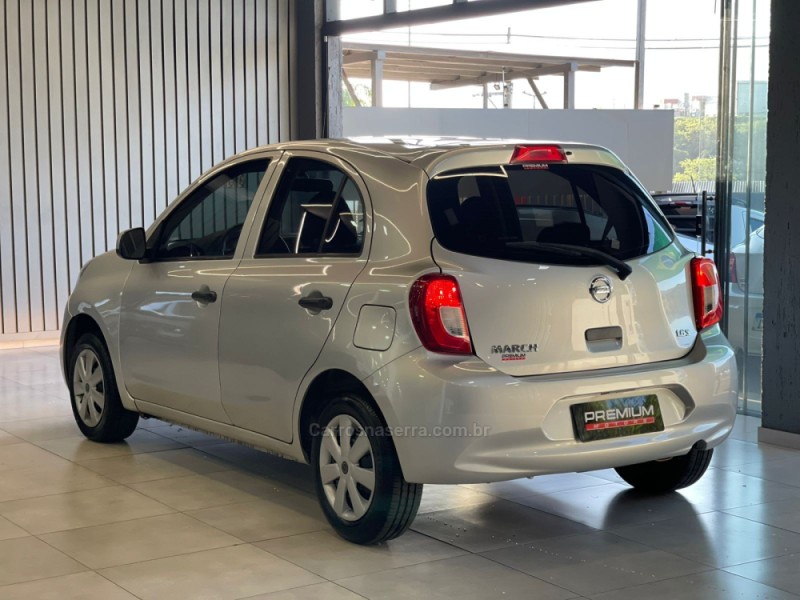 MARCH 1.6 SR 16V FLEX 4P MANUAL - 2017 - DOIS IRMãOS