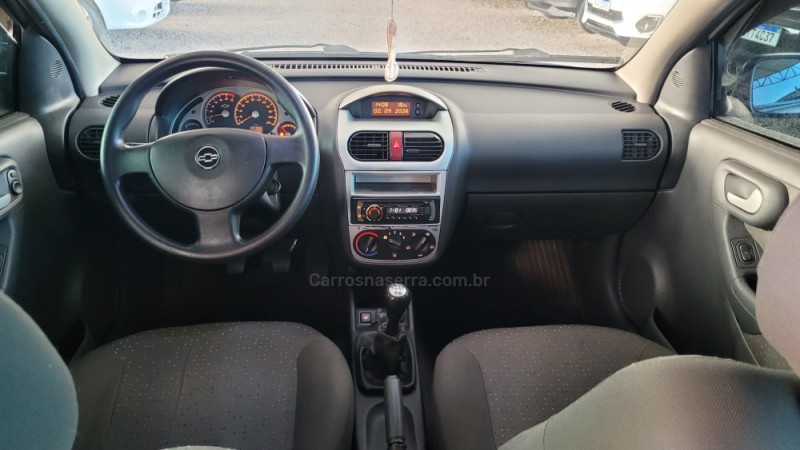 CORSA 1.0 MPFI PREMIUM 8V GASOLINA 4P MANUAL - 2010 - CAXIAS DO SUL