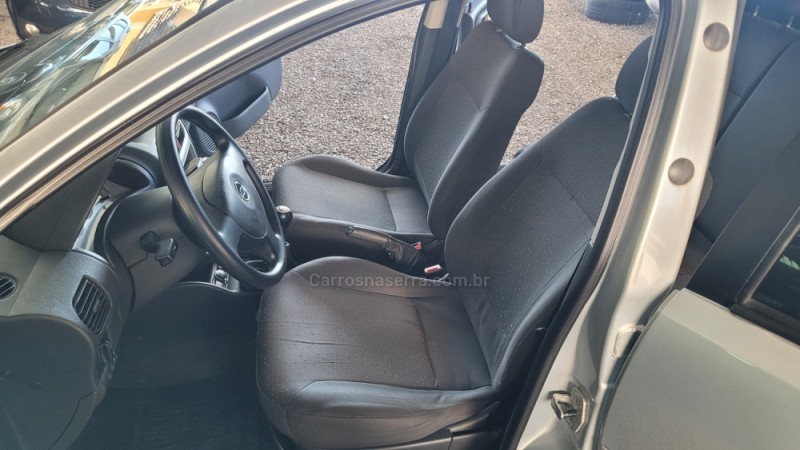 CORSA 1.0 MPFI PREMIUM 8V GASOLINA 4P MANUAL - 2010 - CAXIAS DO SUL