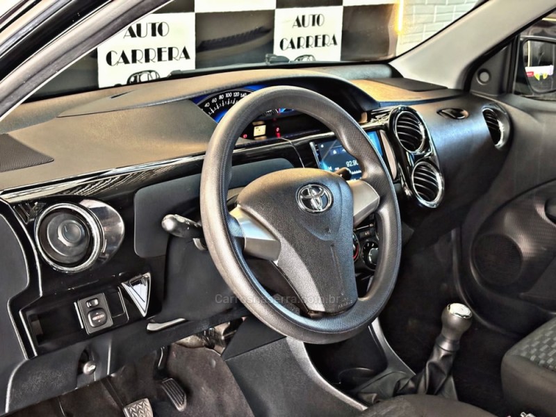 ETIOS 1.5 XS SEDAN 16V FLEX 4P MANUAL - 2014 - NOVO HAMBURGO