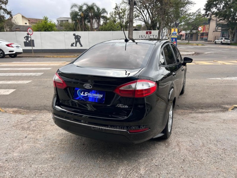 FIESTA 1.6 MPI SEDAN 8V FLEX 4P MANUAL - 2016 - VENâNCIO AIRES