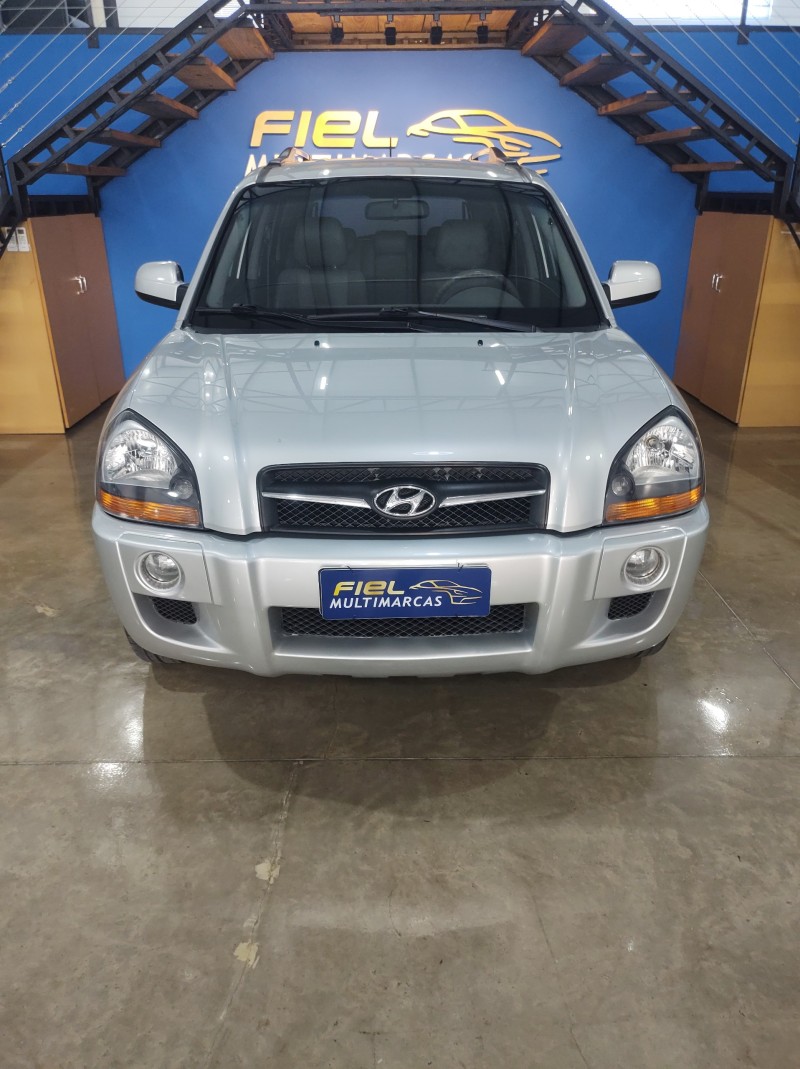 TUCSON 2.0 MPFI GLS 16V 143CV 2WD FLEX 4P AUTOMÁTICO - 2014 - VALE REAL
