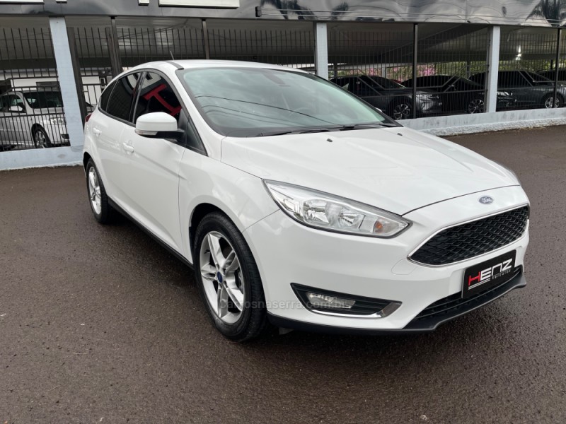 FOCUS 1.6 SE 8V FLEX 4P MANUAL - 2018 - BOM PRINCíPIO