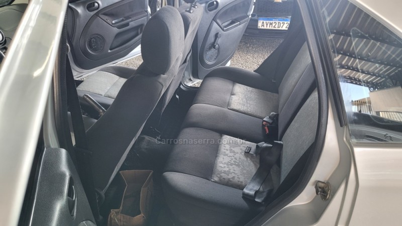 FIESTA 1.6 MPI CLASS SEDAN 8V FLEX 4P MANUAL - 2011 - CAXIAS DO SUL