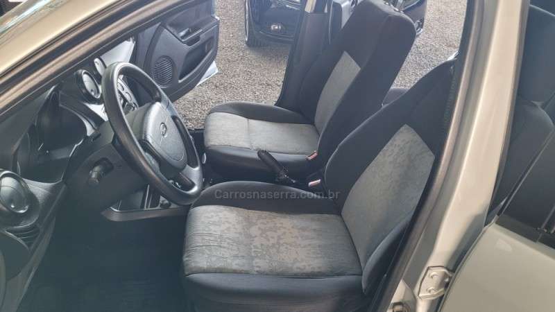 FIESTA 1.6 MPI CLASS SEDAN 8V FLEX 4P MANUAL - 2011 - CAXIAS DO SUL