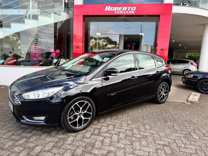 focus 2.0 titanium hatch 16v flex 4p automatico 2016 bento goncalves