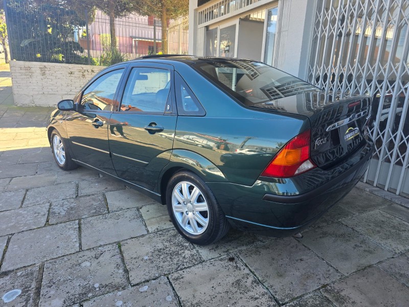 FOCUS 2.0 GHIA SEDAN 16V FLEX 4P MANUAL - 2008 - FARROUPILHA