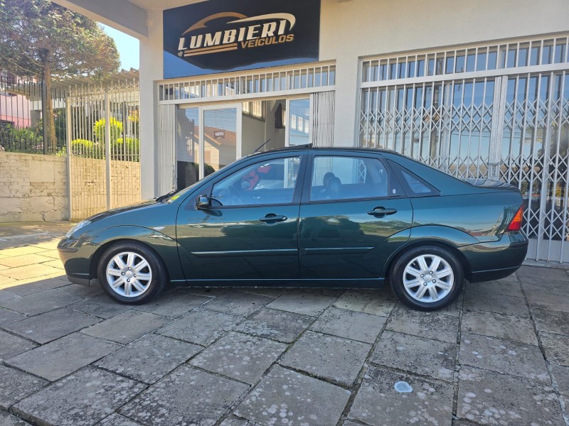 FOCUS 2.0 GHIA SEDAN 16V FLEX 4P MANUAL - 2008 - FARROUPILHA