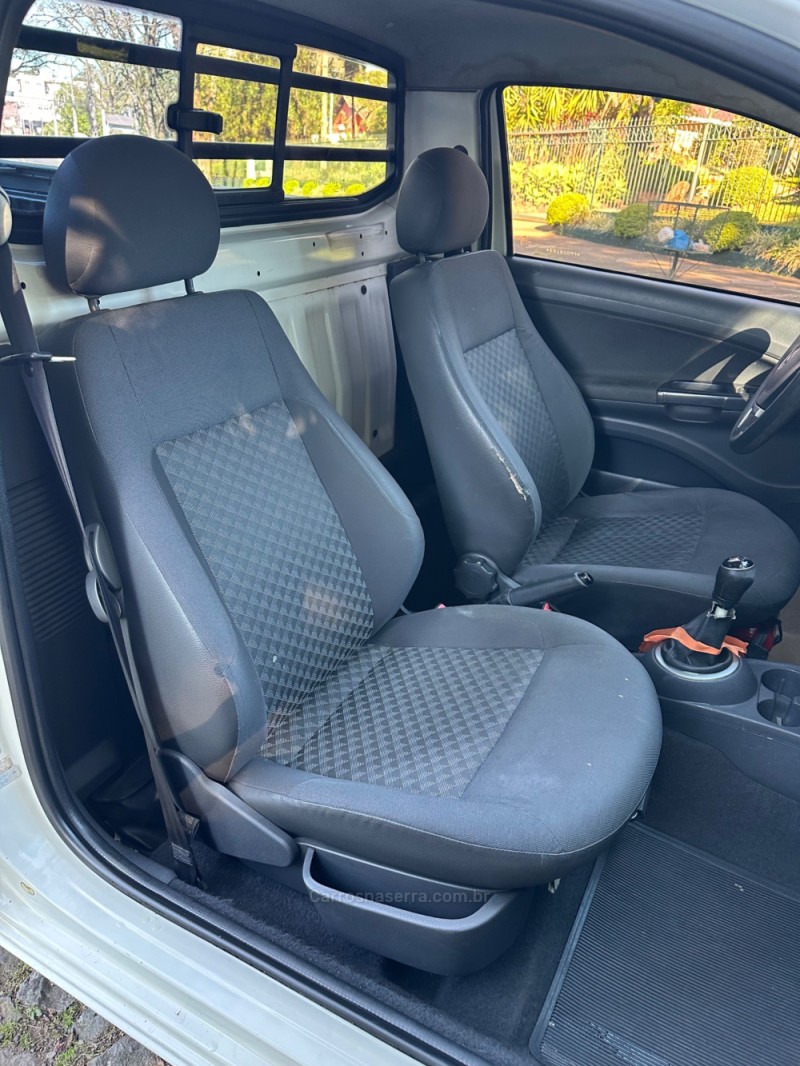 SAVEIRO 1.6 MI TREND CE 8V FLEX 2P MANUAL G.IV - 2015 - IVOTI