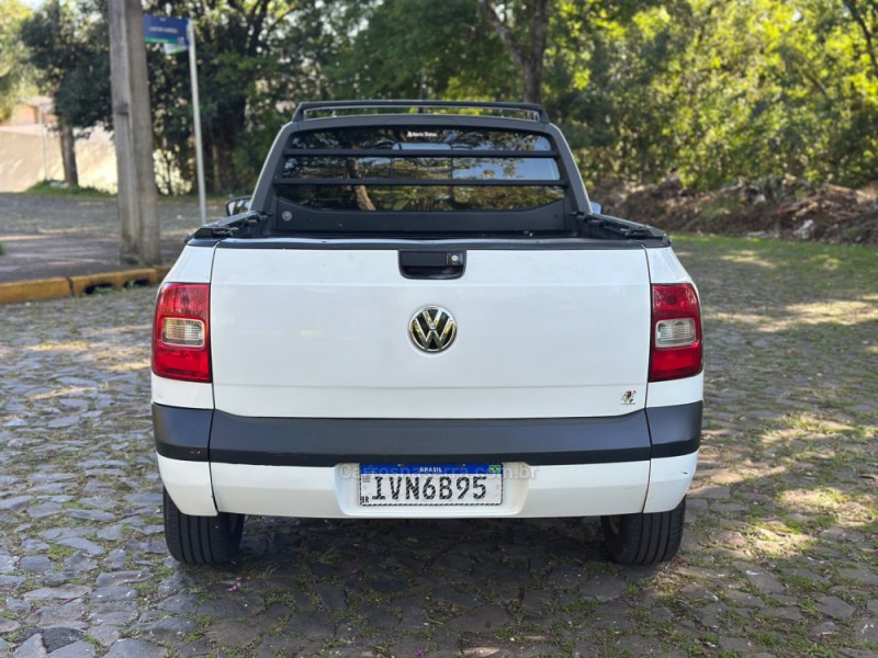 SAVEIRO 1.6 MI TREND CE 8V FLEX 2P MANUAL G.IV - 2015 - IVOTI