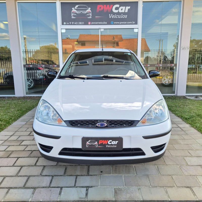 FOCUS 1.6 GL 8V GASOLINA 4P MANUAL - 2004 - BENTO GONçALVES