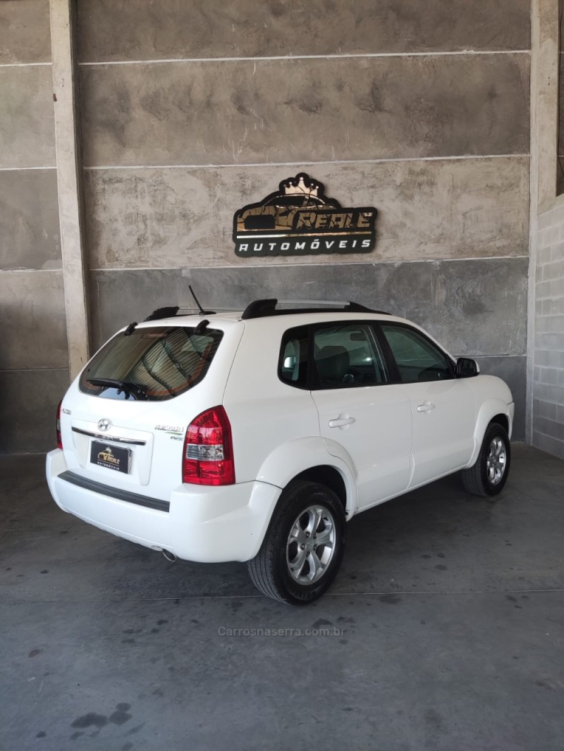 TUCSON 2.0 MPFI GLS 16V 143CV 2WD FLEX 4P AUTOMÁTICO - 2016 - VALE REAL