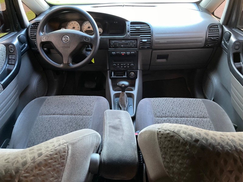 ZAFIRA 2.0 MPFI ELEGANCE 8V FLEX 4P AUTOMÁTICO - 2005 - CAXIAS DO SUL
