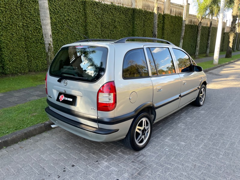 ZAFIRA 2.0 MPFI ELEGANCE 8V FLEX 4P AUTOMÁTICO - 2005 - CAXIAS DO SUL