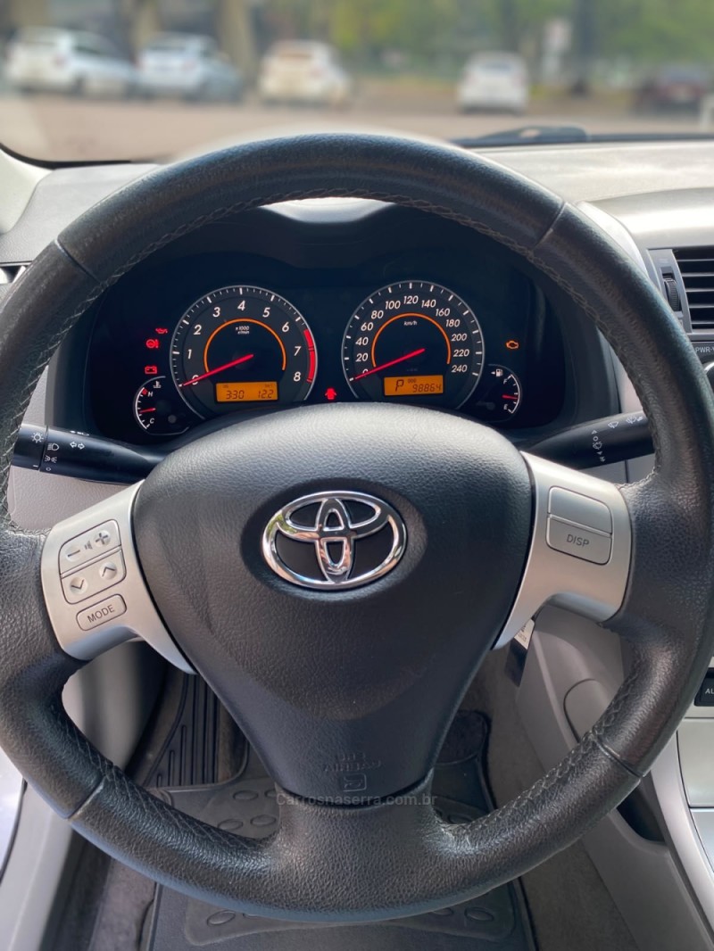 COROLLA 1.8 GLI 16V FLEX 4P AUTOMÁTICO - 2014 - SANANDUVA