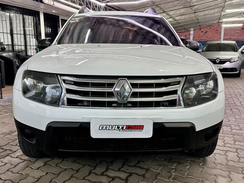 DUSTER 1.6 EXPRESSION 4X2 16V FLEX 4P MANUAL - 2015 - CAMPO BOM