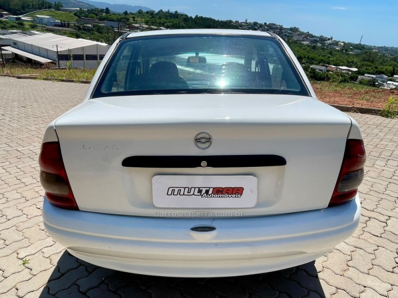 CORSA 1.6 MPFI CLASSIC SEDAN 8V GASOLINA 4P MANUAL - 2006 - CAMPO BOM