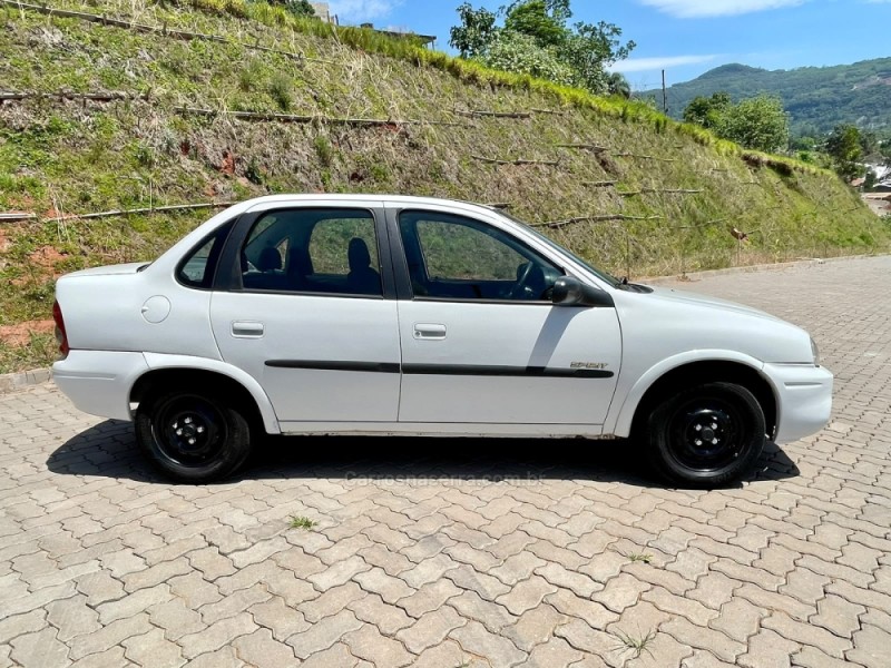 CORSA 1.6 MPFI CLASSIC SEDAN 8V GASOLINA 4P MANUAL - 2006 - CAMPO BOM