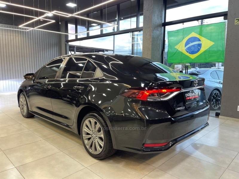 COROLLA 2.0 XEI 16V FLEX 4P AUTOMÁTICO - 2023 - DOIS IRMãOS