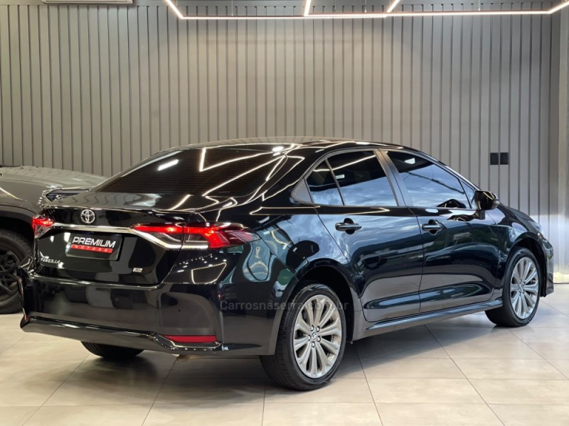 COROLLA 2.0 XEI 16V FLEX 4P AUTOMÁTICO - 2023 - DOIS IRMãOS
