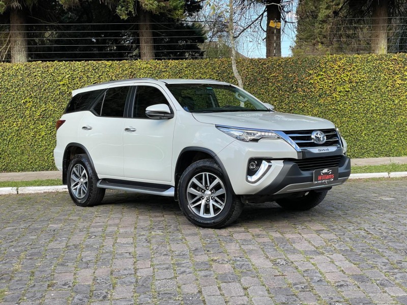 hilux sw4 2.8 srx 4x4 16v turbo intercooler diesel 4p automatico 2019 farroupilha