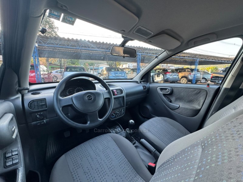CORSA 1.4 MPFI MAXX 8V FLEX 4P MANUAL - 2011 - IGREJINHA