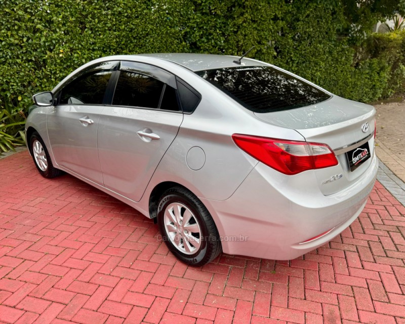 HB20S 1.6 COMFORT PLUS 16V FLEX 4P MANUAL - 2015 - ROLANTE
