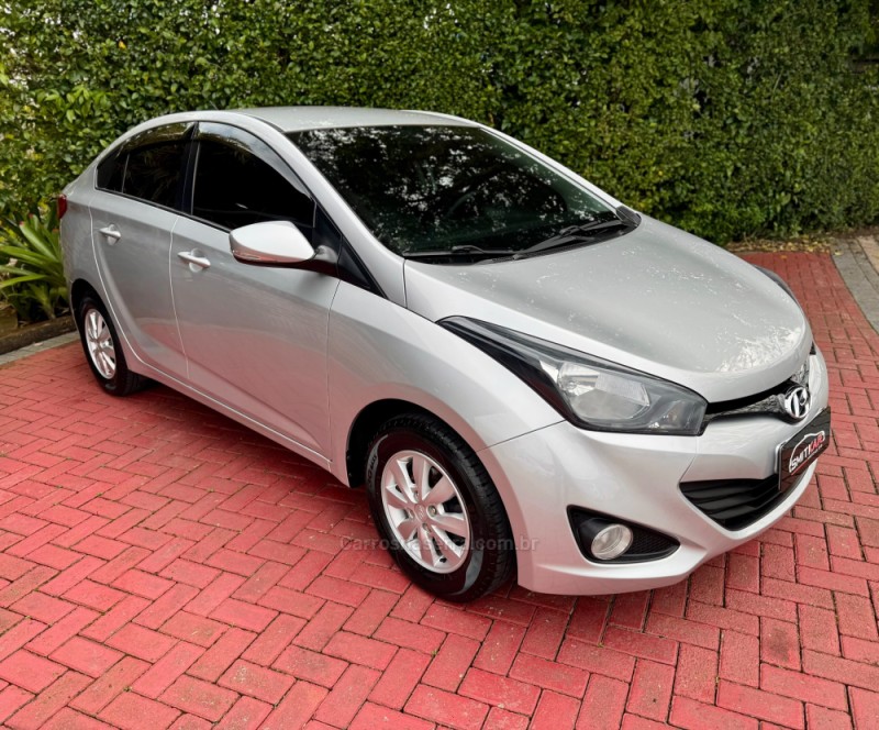 HB20S 1.6 COMFORT PLUS 16V FLEX 4P MANUAL - 2015 - ROLANTE