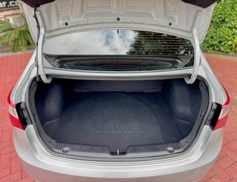 HB20S 1.6 COMFORT PLUS 16V FLEX 4P MANUAL - 2015 - ROLANTE
