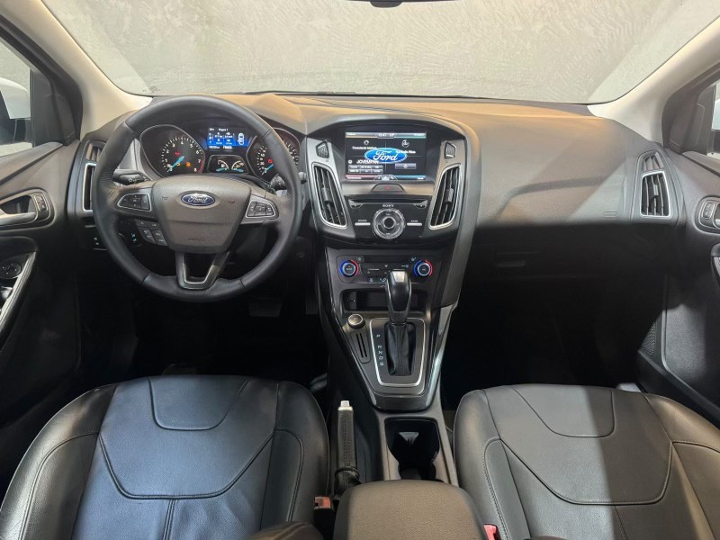 FOCUS 2.0 TITANIUM HATCH 16V FLEX 4P AUTOMÁTICO - 2016 - CAXIAS DO SUL
