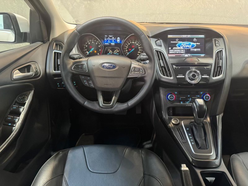 FOCUS 2.0 TITANIUM HATCH 16V FLEX 4P AUTOMÁTICO - 2016 - CAXIAS DO SUL